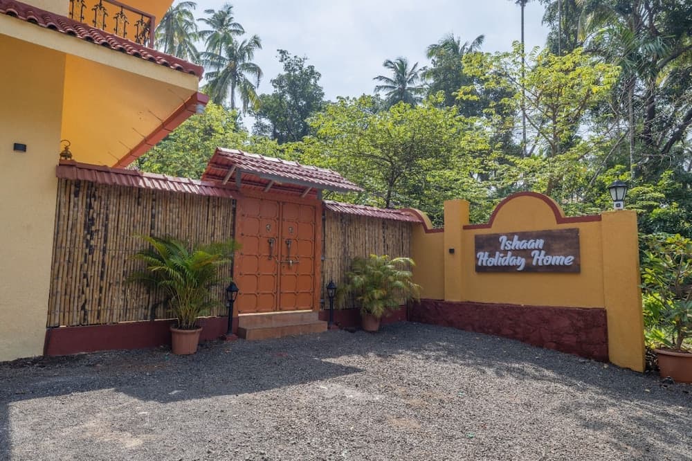 Ishaan Holiday Home
