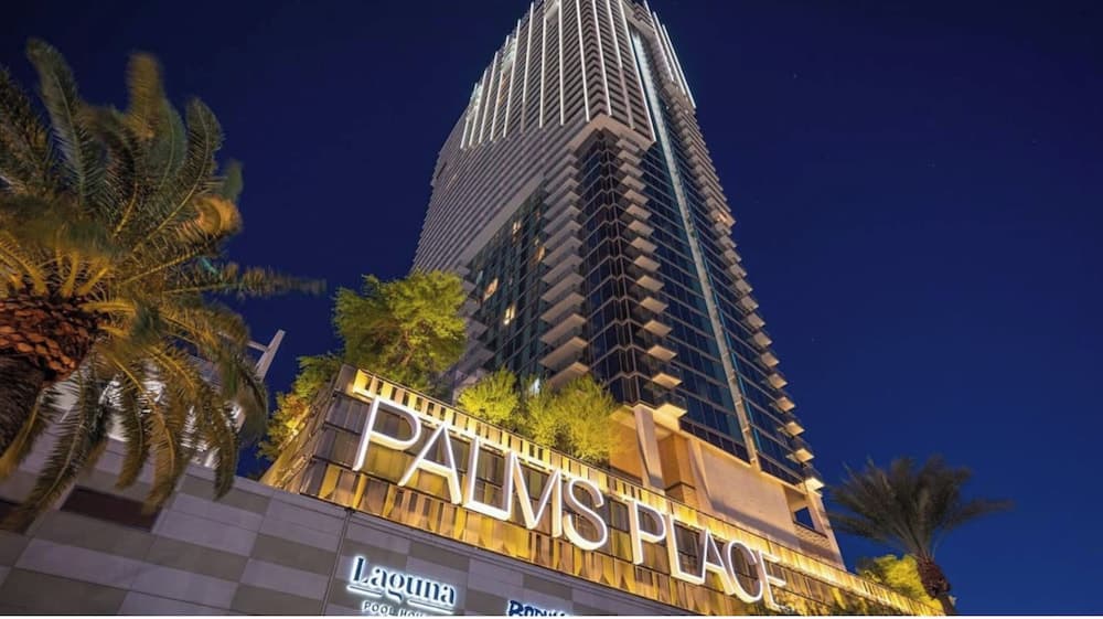 Ava's Suite 37th FLR PALMS PLACE