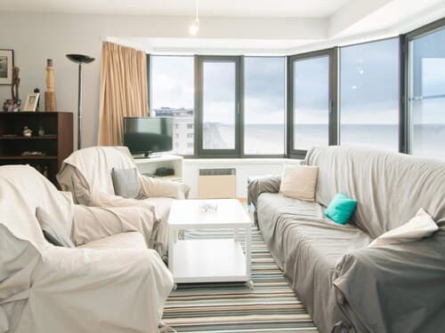 Apartment With sea View Near Raversijde