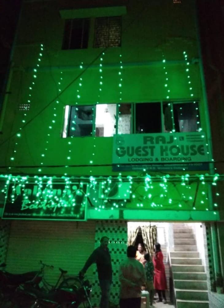 Goroomgo Raj guest house Bhubaneswar