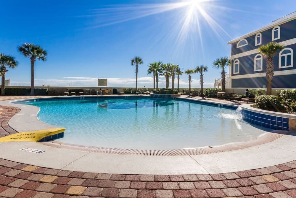 Phoenix West Condominiums