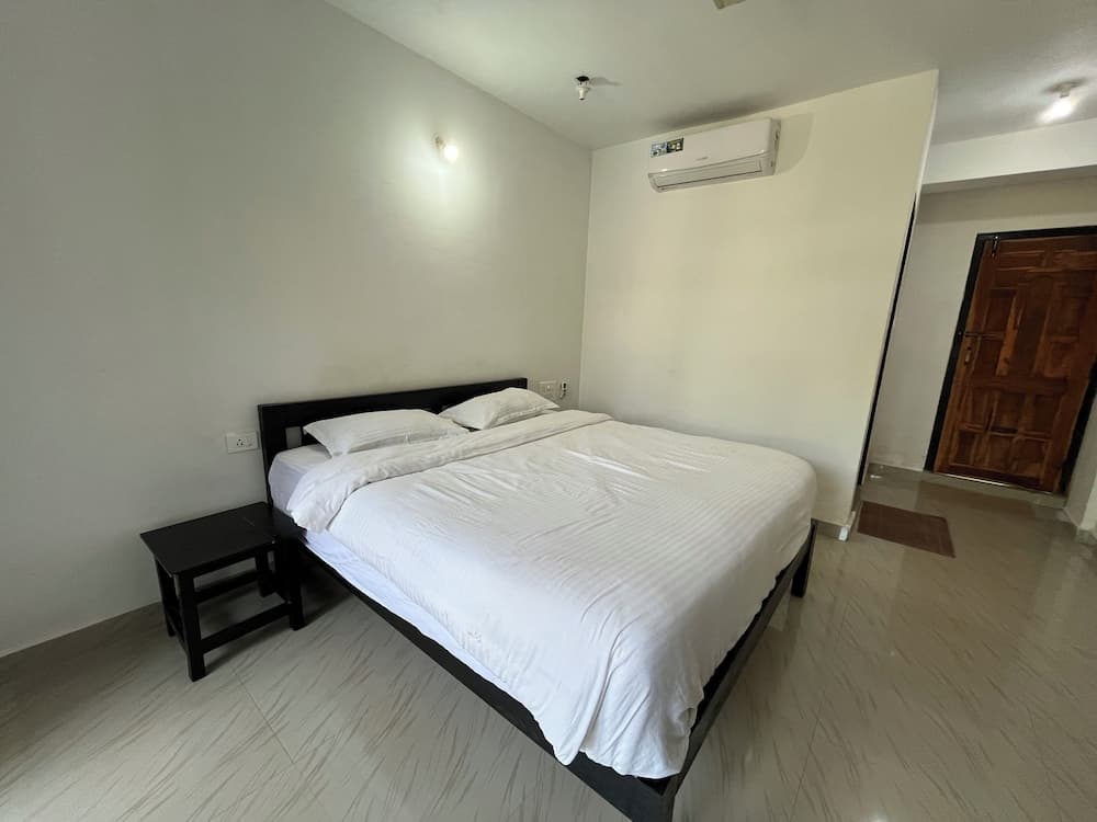 Hotel God's Gift