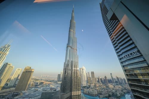 Skyline Bliss- Luxury Burj Khalifa Views