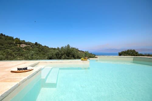 Bee Tree Villa in Corfu