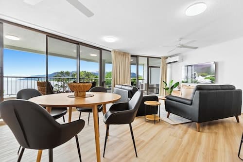 Aquarius Esplanade Retreat