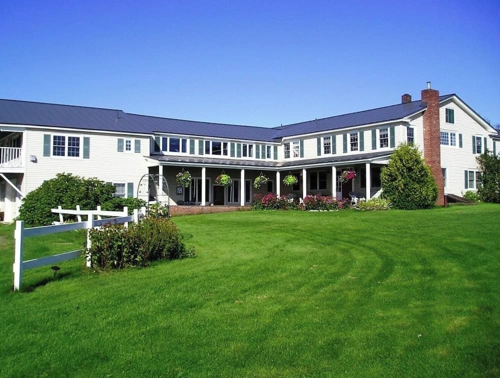 Cooper Hill Inn