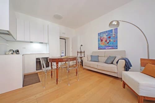 YCH Delightful flat near San Giovanni