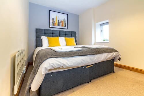Host Stay New Street Studio