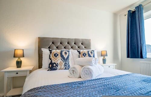 Host Stay Chestnut Residence