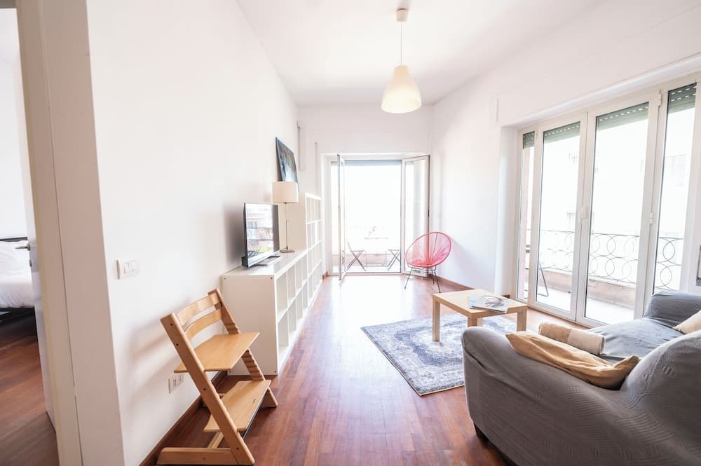 Lightsome And Large Family Apartment