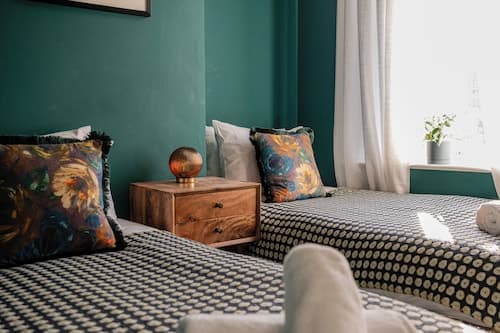 Lowell Street - Cosy 2 BD in Worcester