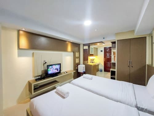 Good Deal And Homey Studio Apartment At Mansyur Residence