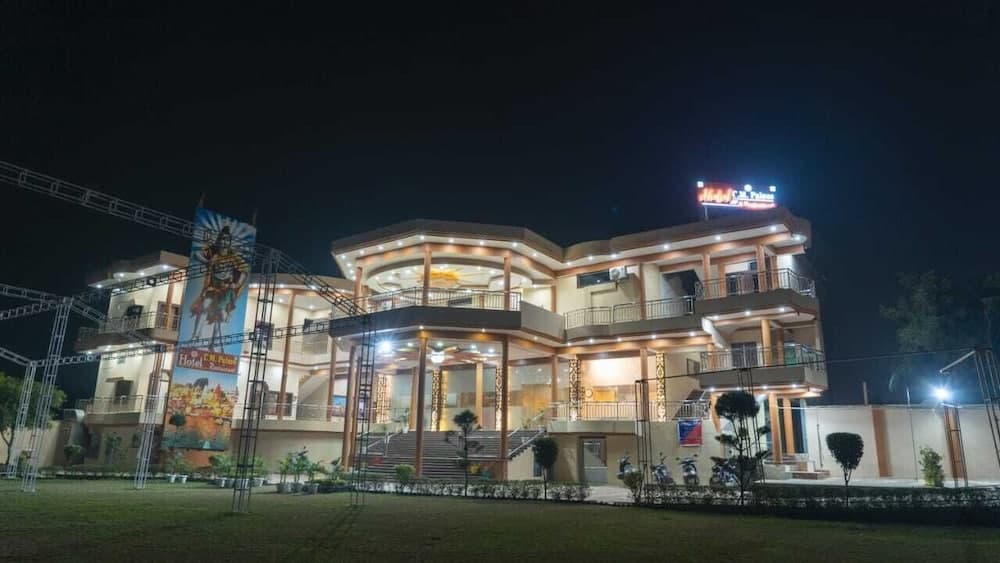 Hotel CM Palace