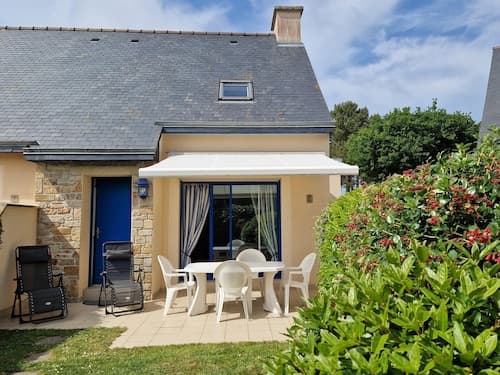 Holiday Home in Erquy Near Sandy Beaches