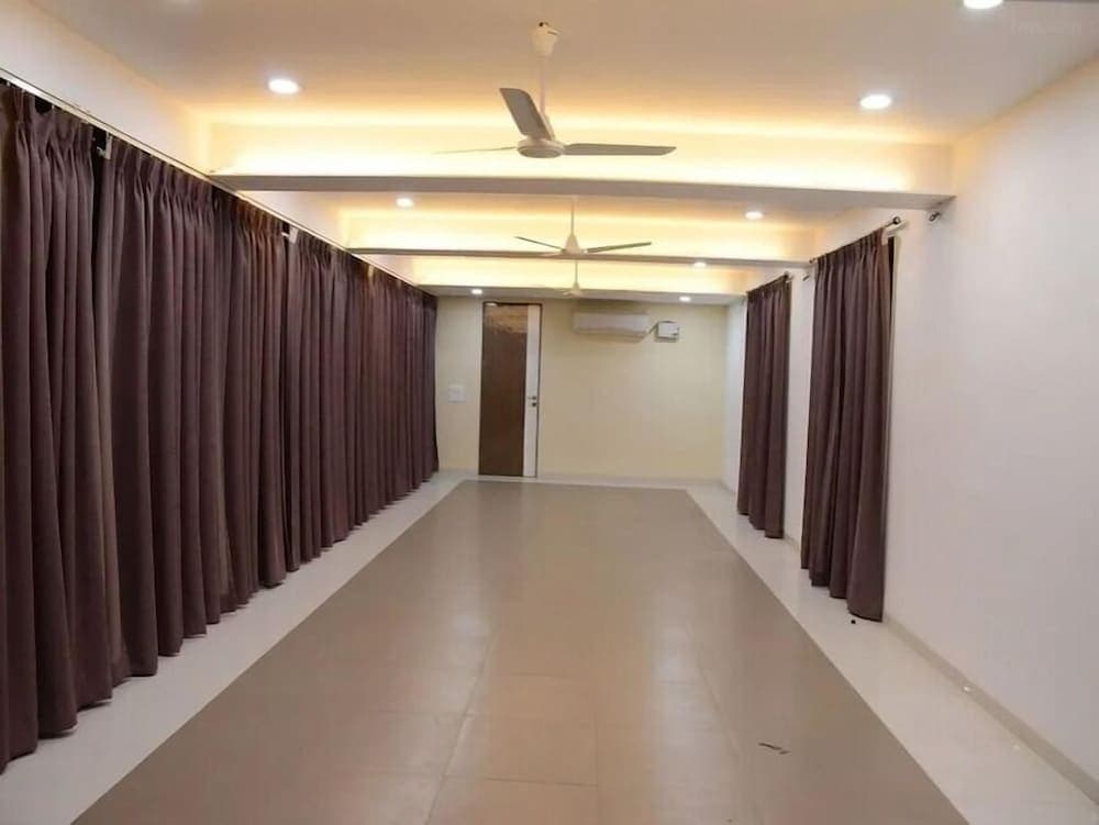 Hotel Grand Ashwin Executive