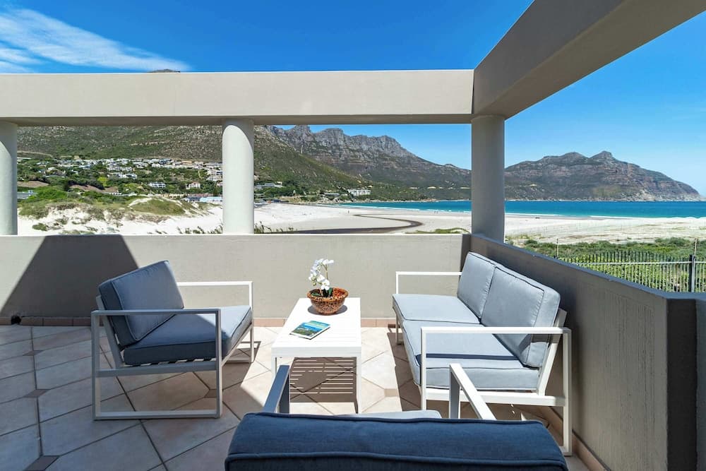 Beachfront Villa, Beach Club, Houtbay, Cape Town, South Africa