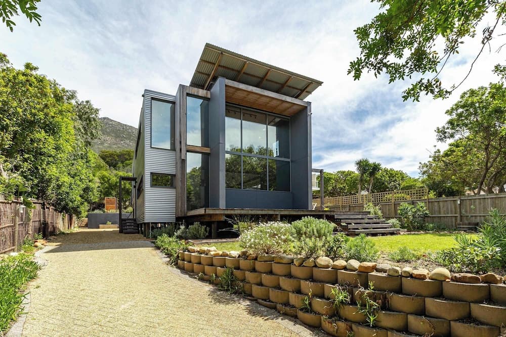Luxury Eco Haven With Garden Cottage - Hout Bay