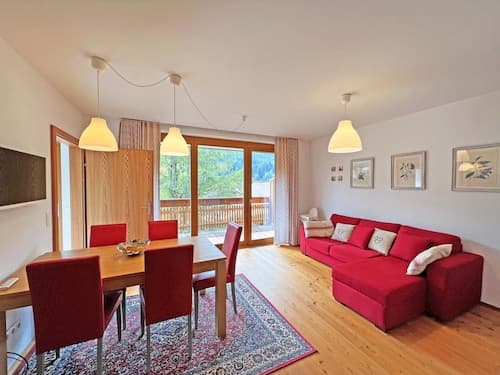 Central Vacation Apartment With View