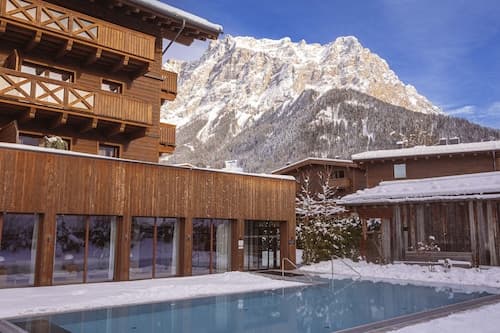 Inviting Chalet With Pool in Tyrol