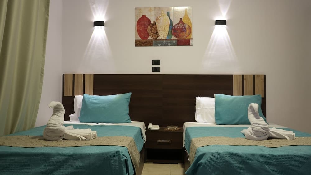 Good Season Hotel