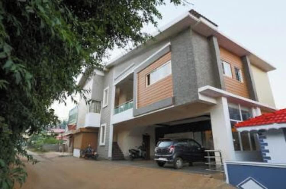 Konaklama yerinin ön cephesi