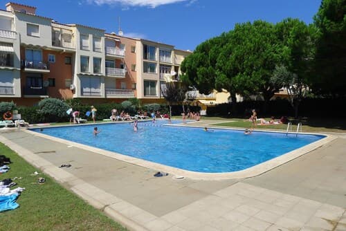 Apartment Empuriabrava Near Sandy Beach