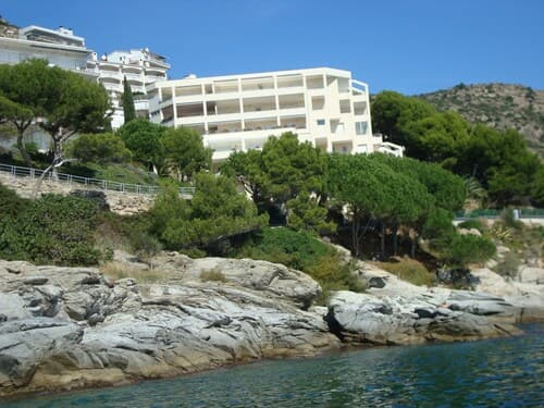 Apartment in Roses Near Sand Beach