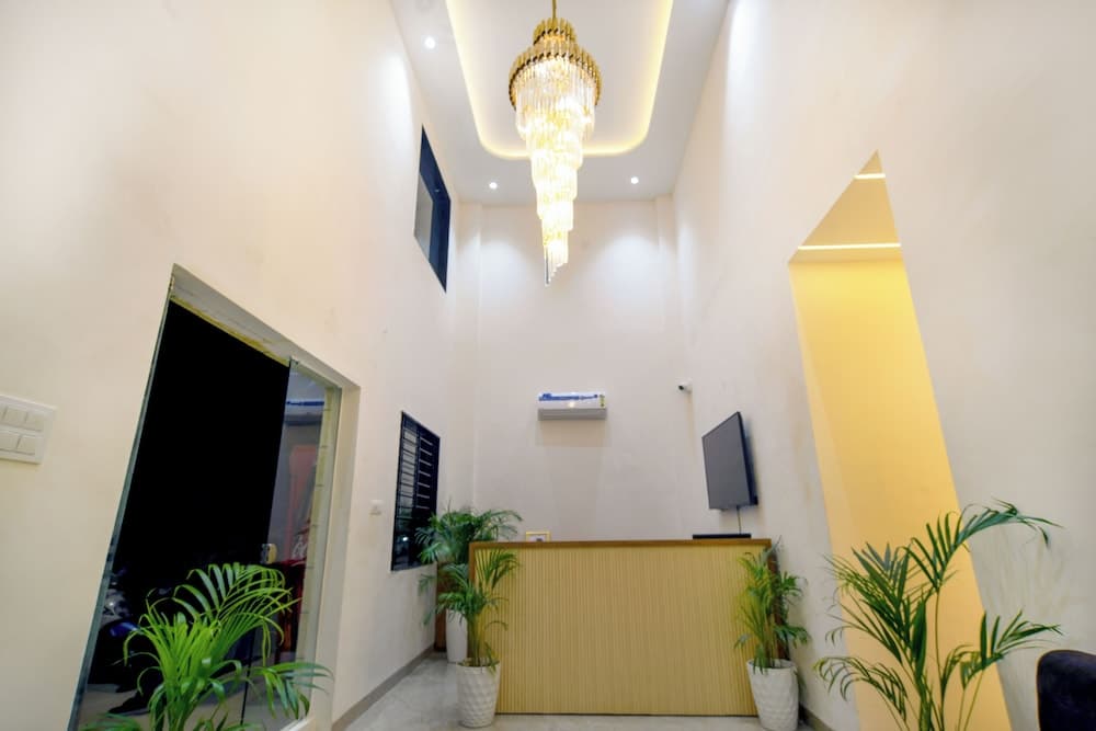 Aceotel Inn Xpress Vijay Nagar