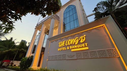 The Long D Hotel and Banquet