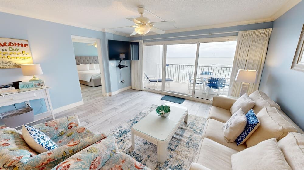 Beach House 401b 2 Bedroom Condo
