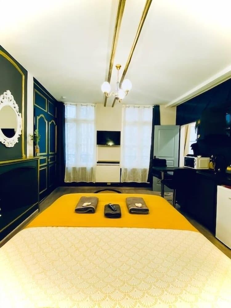 Studio Royal