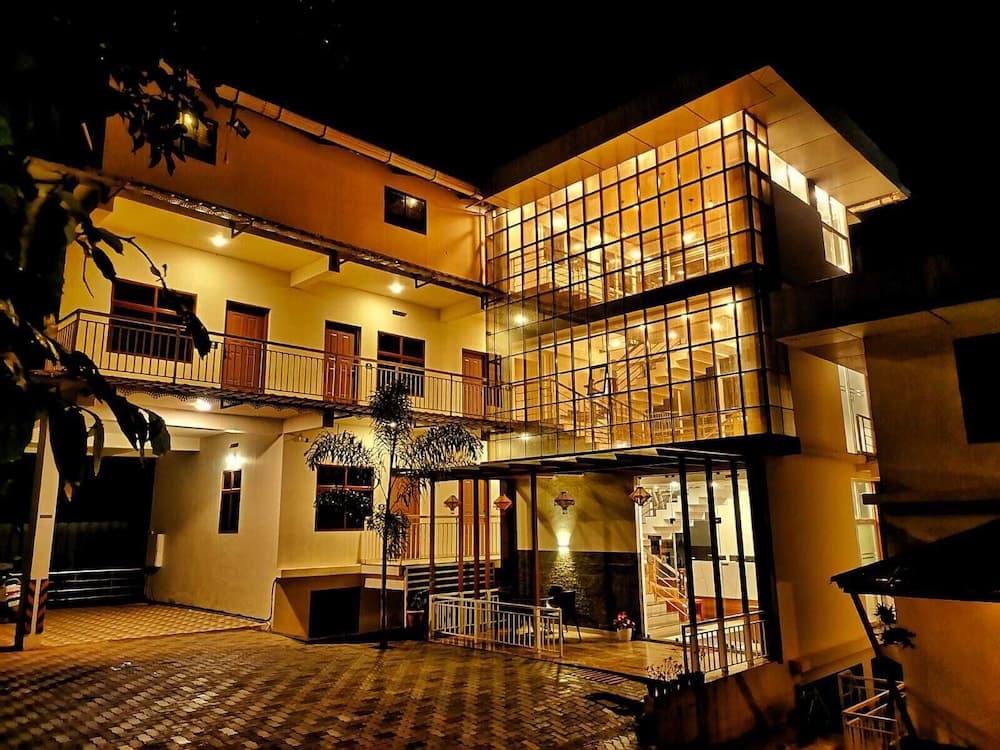 Mizzle Resort