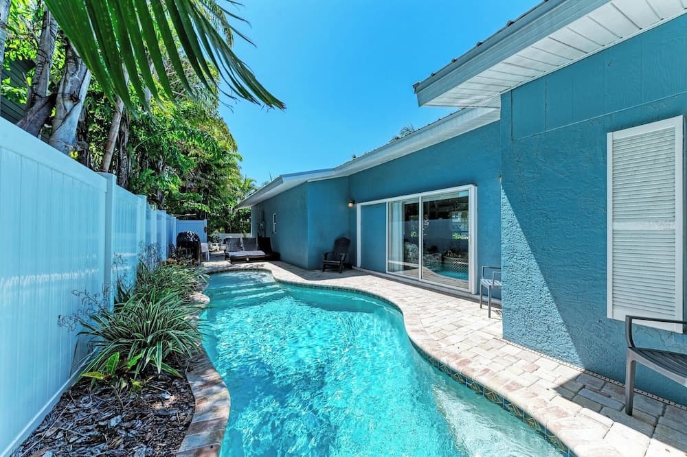 Anna Maria Island Blue Bella Bliss - Private Heated Pool
