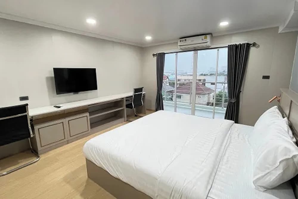 Tj 4711 Residence