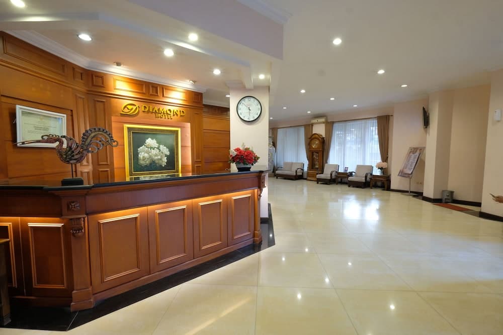 Diamond Hotel Solo