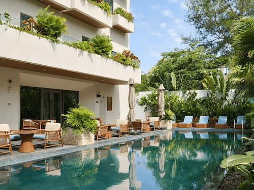 Iconic Long Hai Hotel