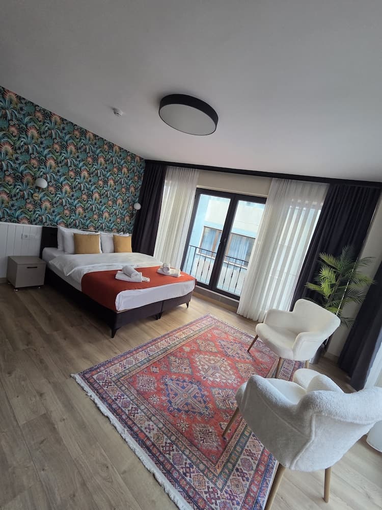 Zulu Suites