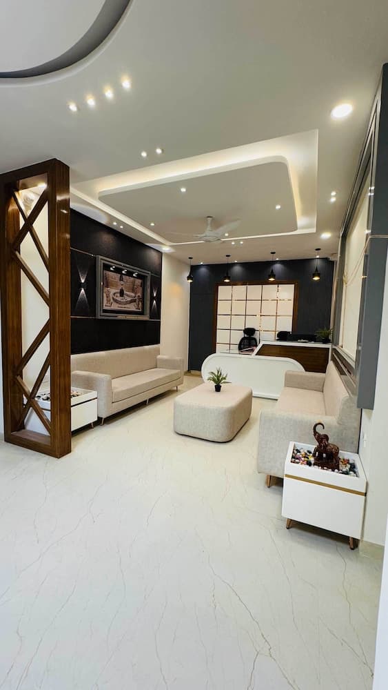 Hotel Nainas Palace