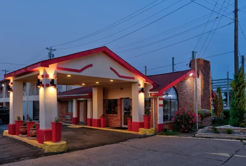 Red River Inn