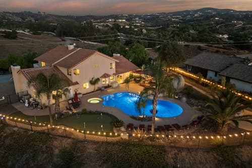 Chardonnay Charm by Avantstay Luxe Group Retreat w Pool Mins to Wineries