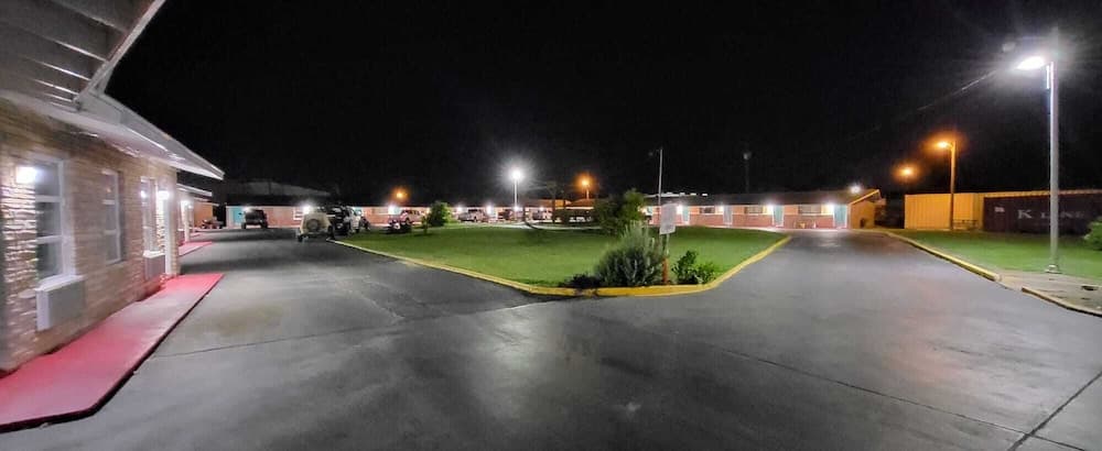 Gulfway Motel By OYO Near Airport I 37