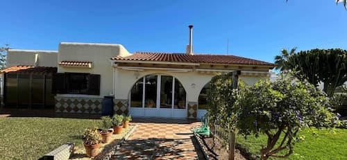 Villa Evelina 1 Minute to Beach Sleeps 8