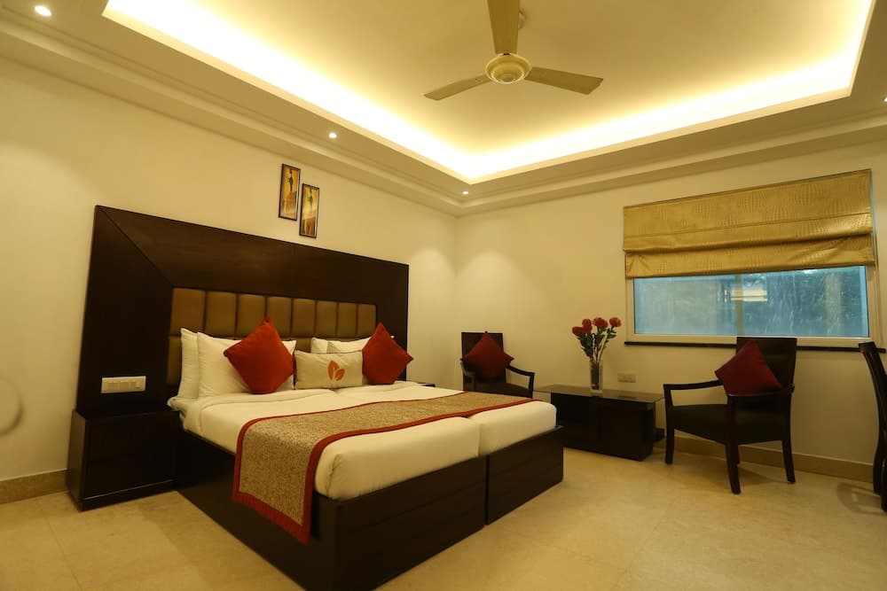 The Exotica Grandeur