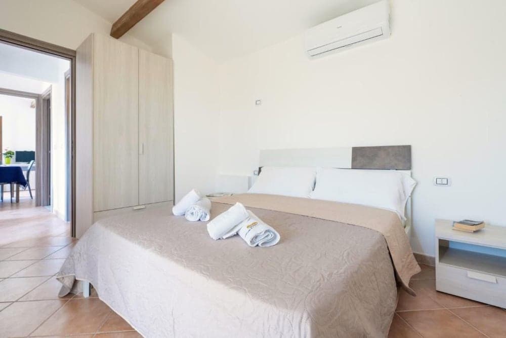 Apartments with common swimming pool in Costa Paradiso