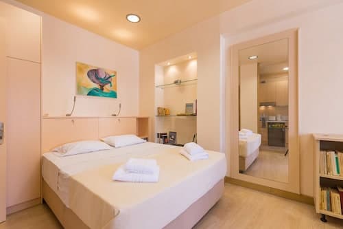 Annunziata Studio by Konnect, Corfu Old Town