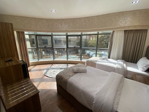 Golden Season Hotel