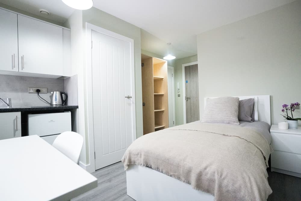 Colchester Studio Suites