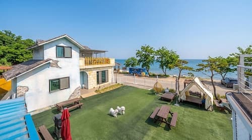Yeongheungdo Blue Story Pension