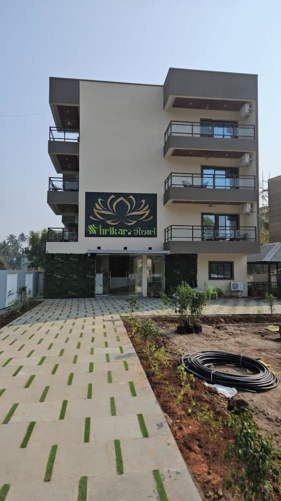 Shrikar Resort