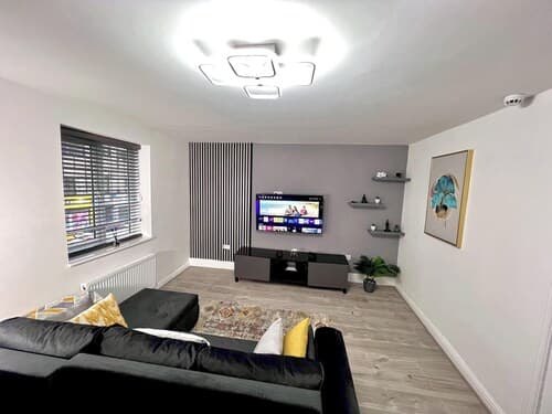 Stylish Spacious 1Bd Apt-kingbed-10min Heaton Park